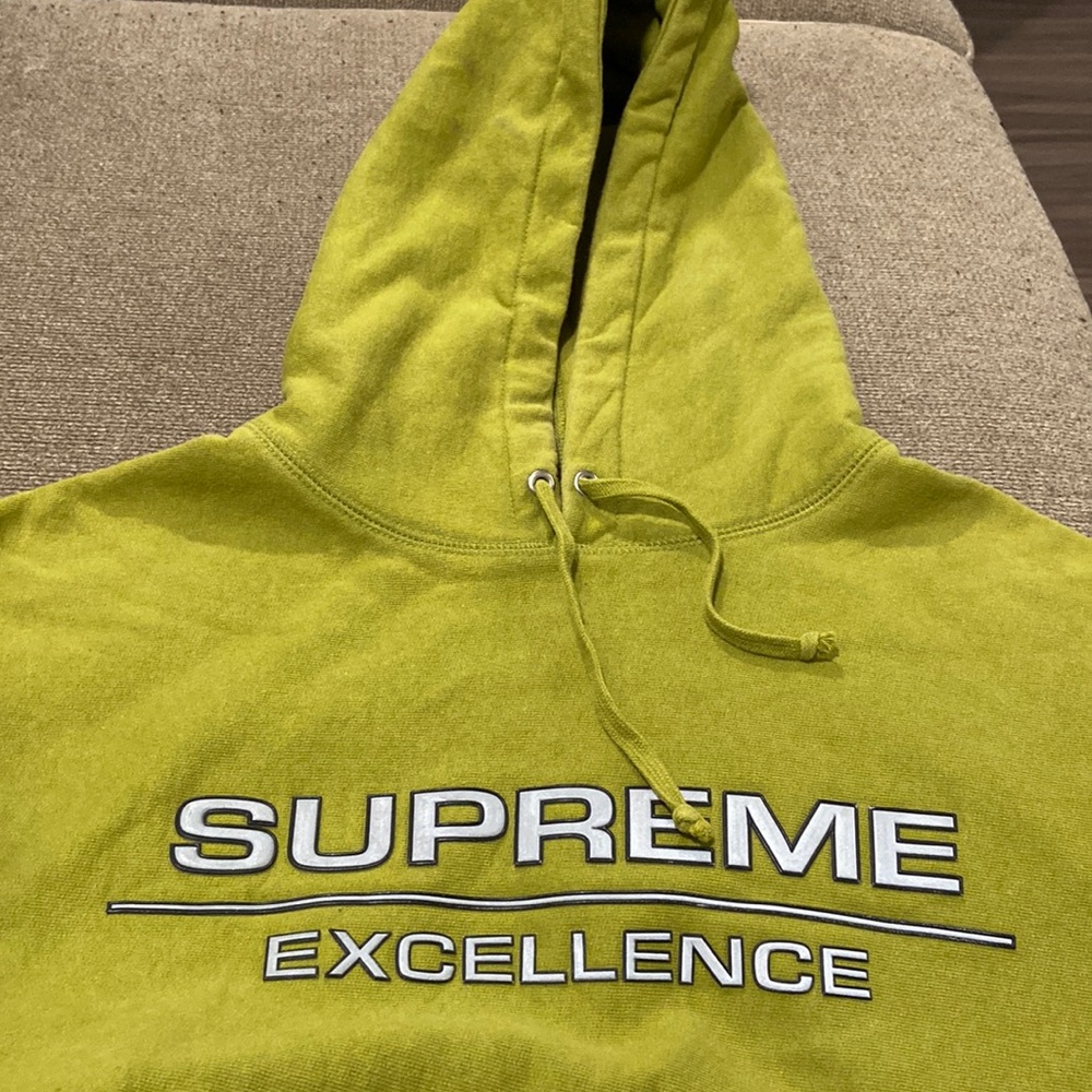 Supreme Excellence lime green ( sweat shirt)